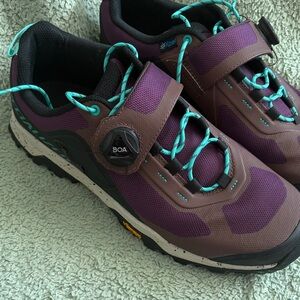 Like New Specialized Vibram Purple and Brown Bicycle Shoes Men’s sz US 12.25